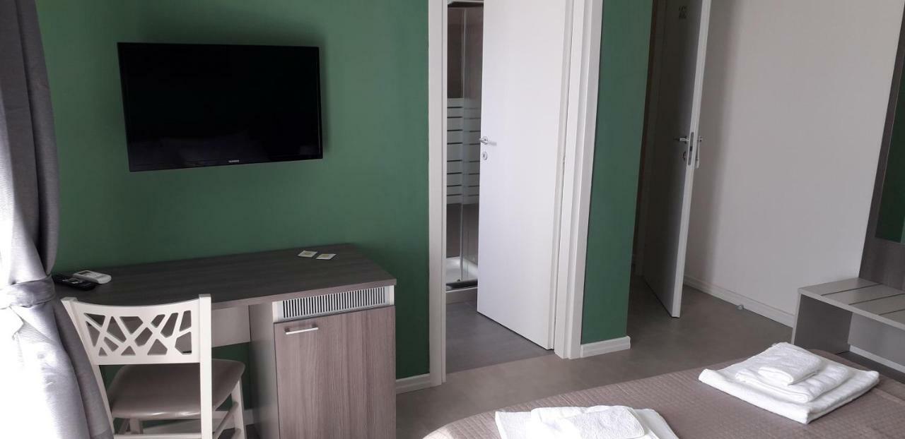 카타니아 Borgo Palombaio 2 B&B 외부 사진